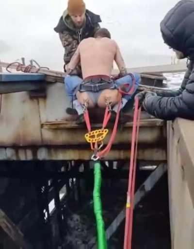Russian bungee jumper.