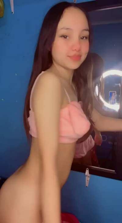 Redditors requested to make a reflection fuckdoll reflection, this is it! Just look at the mirror