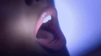 Its amazing how horny this actually makes me