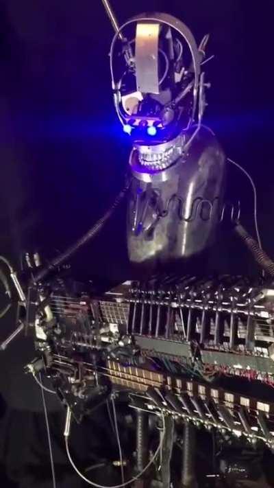 Metallic Musician, Nightmare from Junkyard