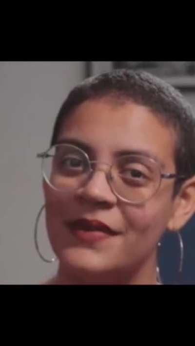 Ela vai subir Ela vai descer