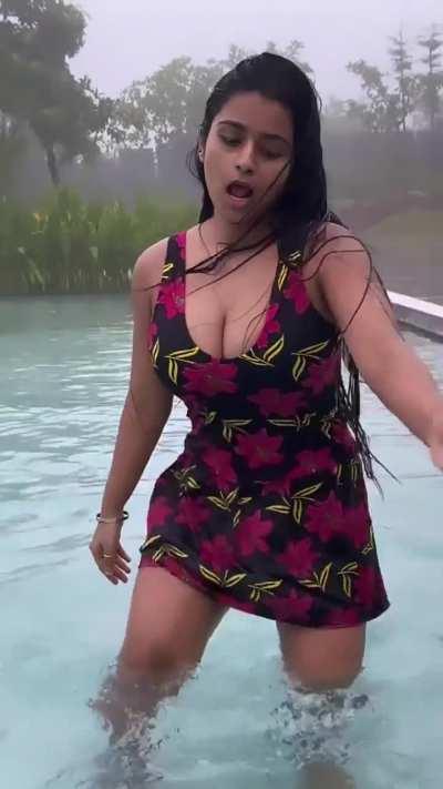 Wet & Hot Suhana 🤤🥵🍼🥵