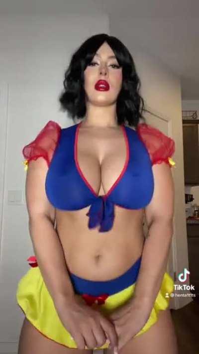 Henta1t1ts look how they bounce