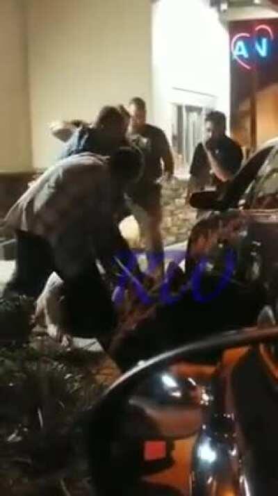 Group Fight Breaks Out in a Popeyes Drive Thru