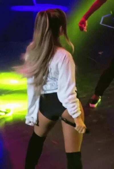 Ari Booty