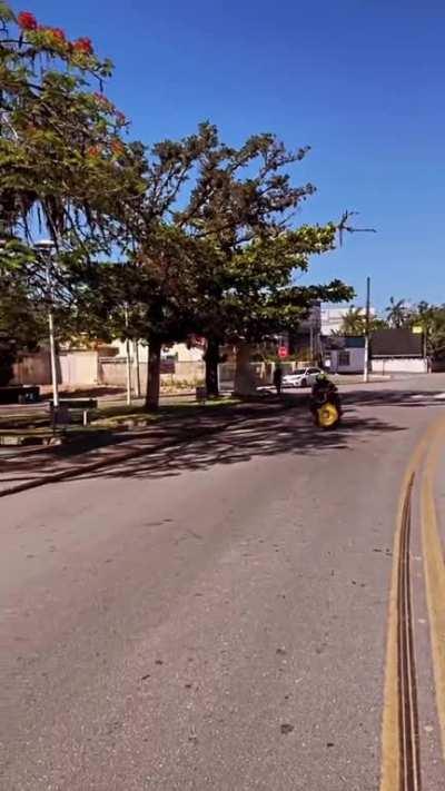 (Audio warning!!) Boomers would love this...