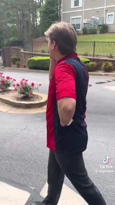 White man assaults black woman at gated apartment complex. 