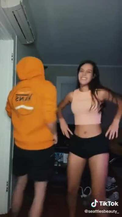 Sarah (@Seattlesbeauty)