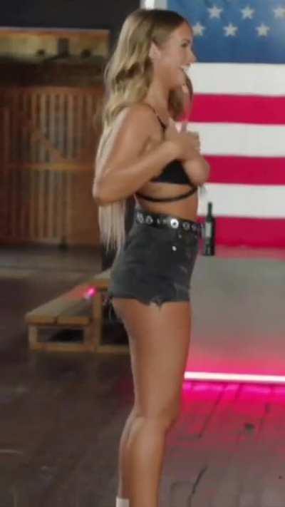 Sky Bri Sidemen Side+ Tinder USA #uncensured #tinderchallenge #tinderdate #tinder #sideplus #sidemen #skybri #emilywillis #loganpaul #ksi