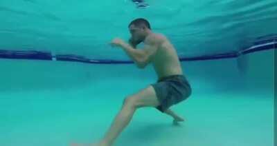 *El Mar Negro existe* / la policía: