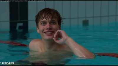 She Didn’t Know Her Bottoms Came Off in the Pool