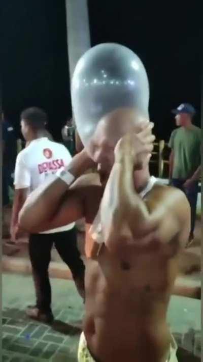 2 palavras: Brasil. Carnaval.