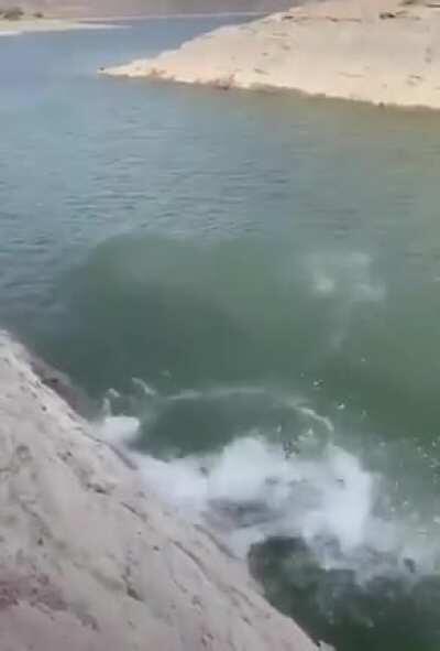 Still Getting a run up as she hits the water.