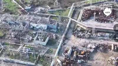 Drone footage by the Ukrainian 425th Assault Regiment 