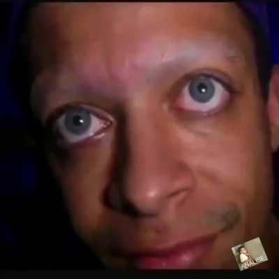 Q monstro seria esse???