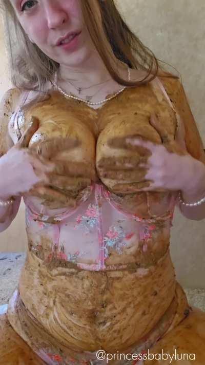 Do you think I did a good job dressing cute & getting filthy🎃 [F]