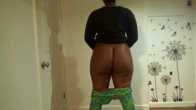 Shaking my fat to finesse 106