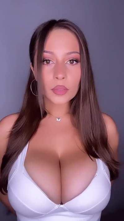 Lisa Carter(@onlisapeach)