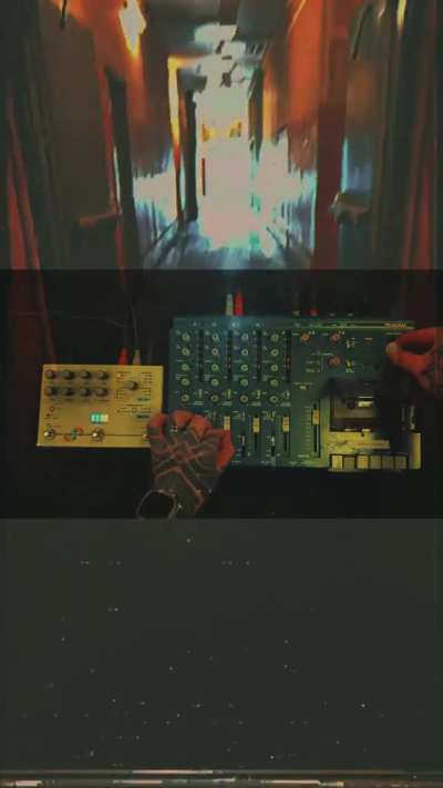 into another level // t a p e l o o p 17