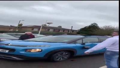 Oi what da focking car doin mate