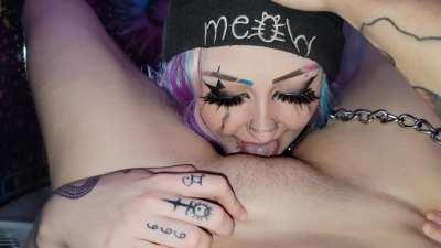 Leash me to your leg [F]