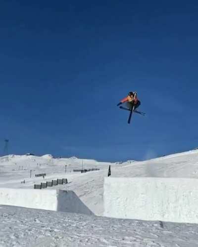 HMRB while I take off my ski