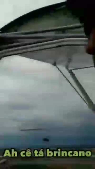 Quebrei meu avião