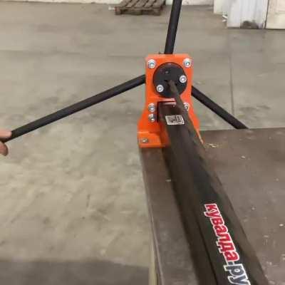 Longitudinal twisting tool