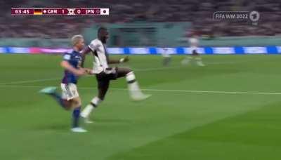 imagine doing this & losing 2-1😭😭