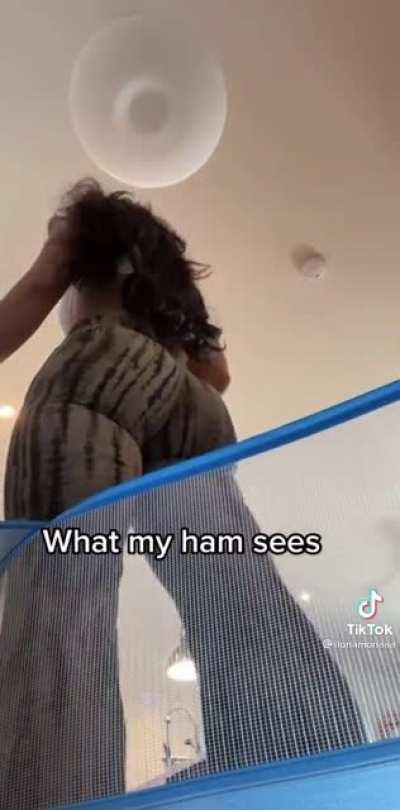 Soft & Jiggly No.389 😍🍑