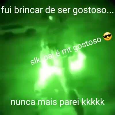 Usei toda minha criatividade no meme, foi mal