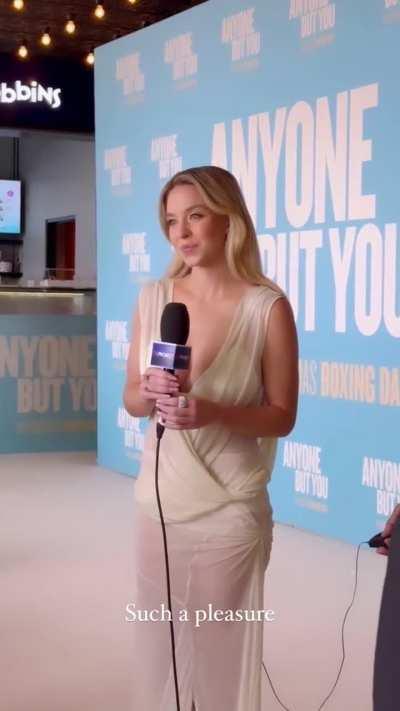 Anyone but You premiere IG DEC23