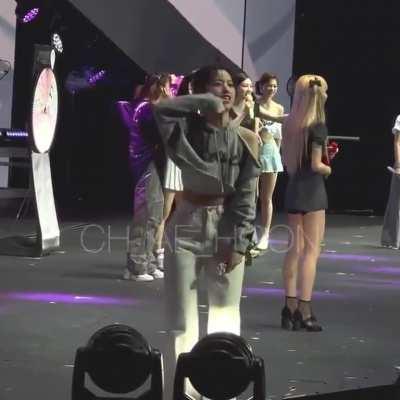 230507 - Dahyun's emotional roller-coaster during the encore roulette