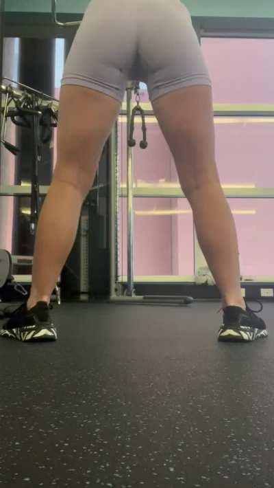 Leg day before a little cardio ;) [F]