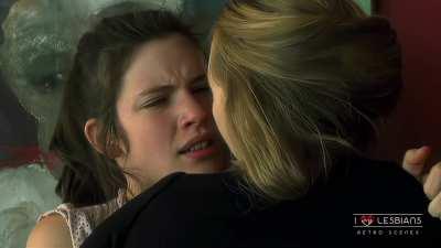 Retro Scenes: Isild Le Besco & Judith Davis - 