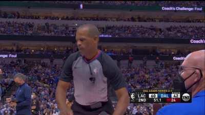 [Highlight] Kawhi gets called for the offensive foul, asks Ty Lue to challenge it which he does, and the refs quickly rule that the call stands