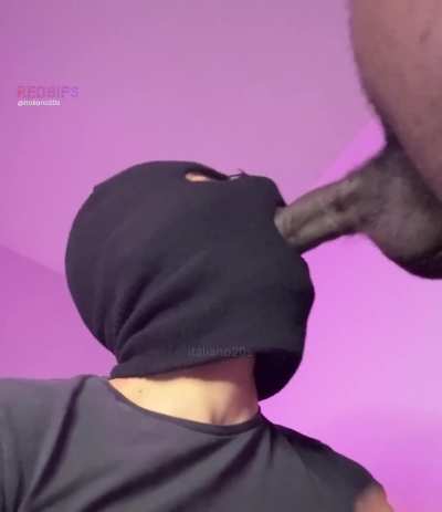 His gf sucks his BBC but I eat it down