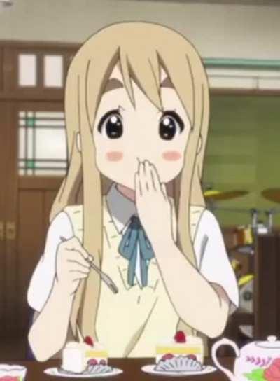 Mugi chilling [O]n [C]lubroom while eating strawberry cake