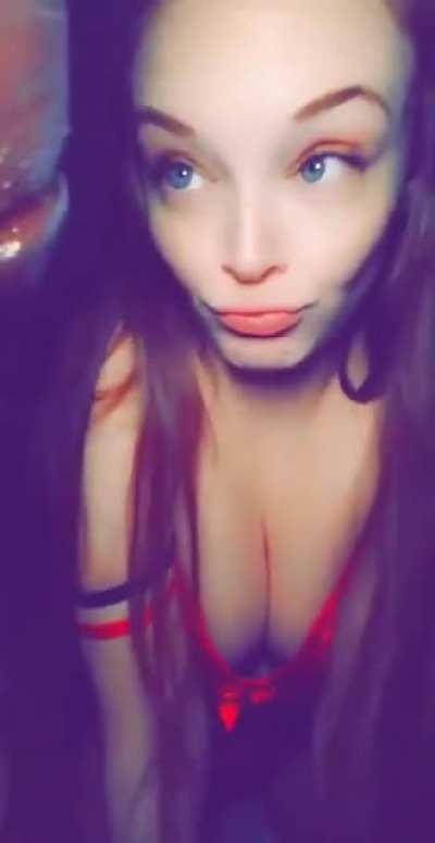 I'll Let Her Facial Expression Tell It