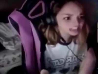 Quando jogo um jogo e chega um ladrão de kill(pff ñ roben esse meme ussan esse video e crião seus proprios memes) dlw abaixo.