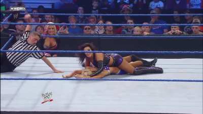 Layla mounts a defeated Kelly Kelly