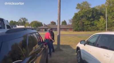 MAGA propagandist Nick Sortor tracks down and harasses MSNBC journalist in Springfield, Ohio. He was told several times to leave. Then he whined when her bodyguard pushed him away