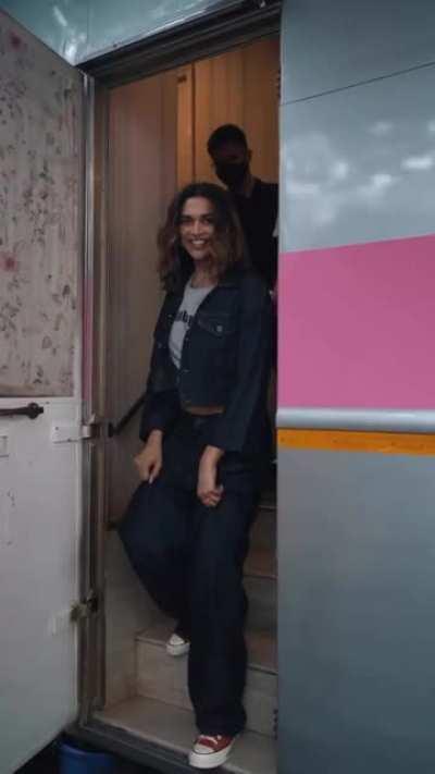 Deepika Padukone has a 'surprise' for the fans 💕