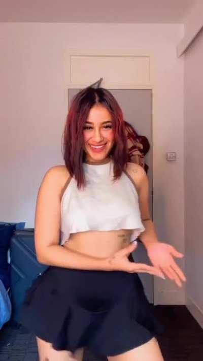 Senorita Sara 🍒🤤🥵💦