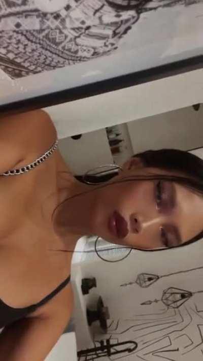 Going out! U wanna come?