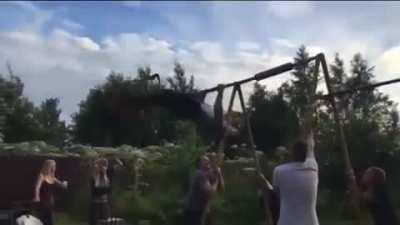 How he do that ? (TRY NOT TO LAUGH)