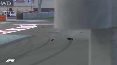 F1 Crashes but with the Bad Piggies Theme, hope you like this magical chaos