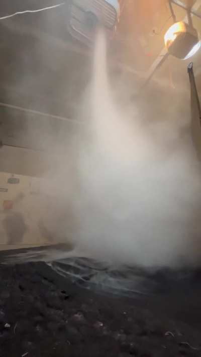 Tornado simulator v2