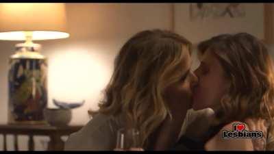 Lucia Mascino & Melissa Anna Bartolini (I delitti del Barlume - s10e02)