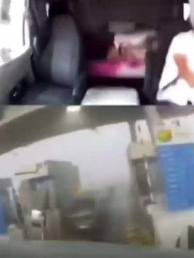 Neblinita cegadora, manejando en carretera y en el cel… ¿qué puede salir mal? 🥴